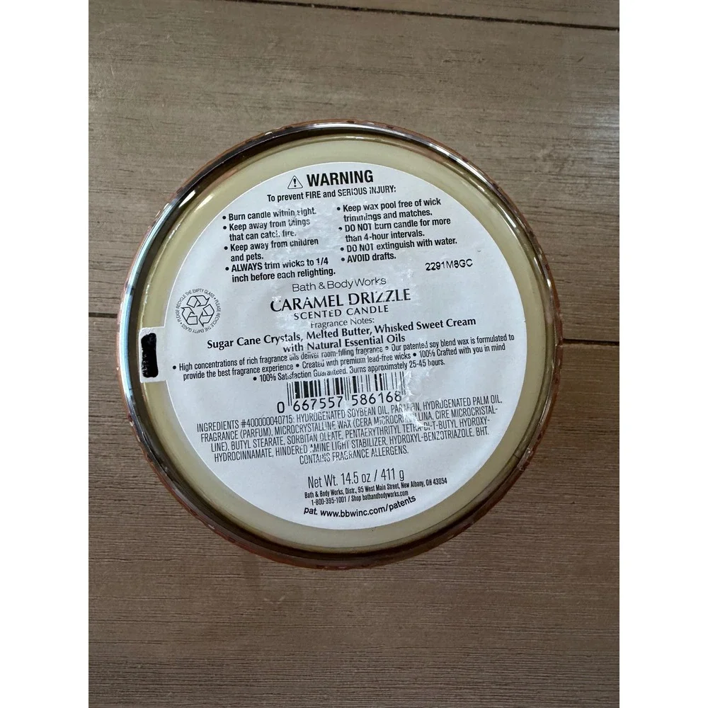 Bath & Body Works Caramel Drizzle 3 Wick Scented Candle 14.5 oz Holiday Stocking